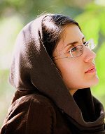 خاطره کردکریمی نشر اطراف مترجم
