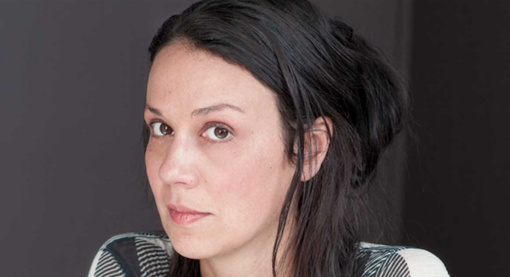 سخت و کوچک ریوکا گالچن مادری گالکن روایت ادبیات